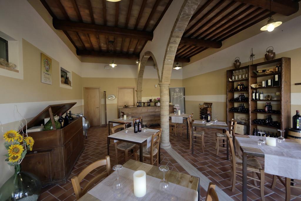 Agriturismo Bagnaia San Quirico dʼOrcia Екстериор снимка